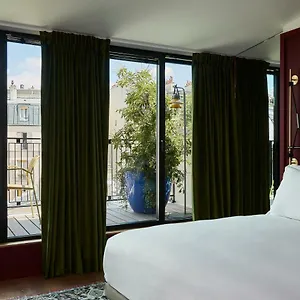 ***** Hotel Le Ballu France