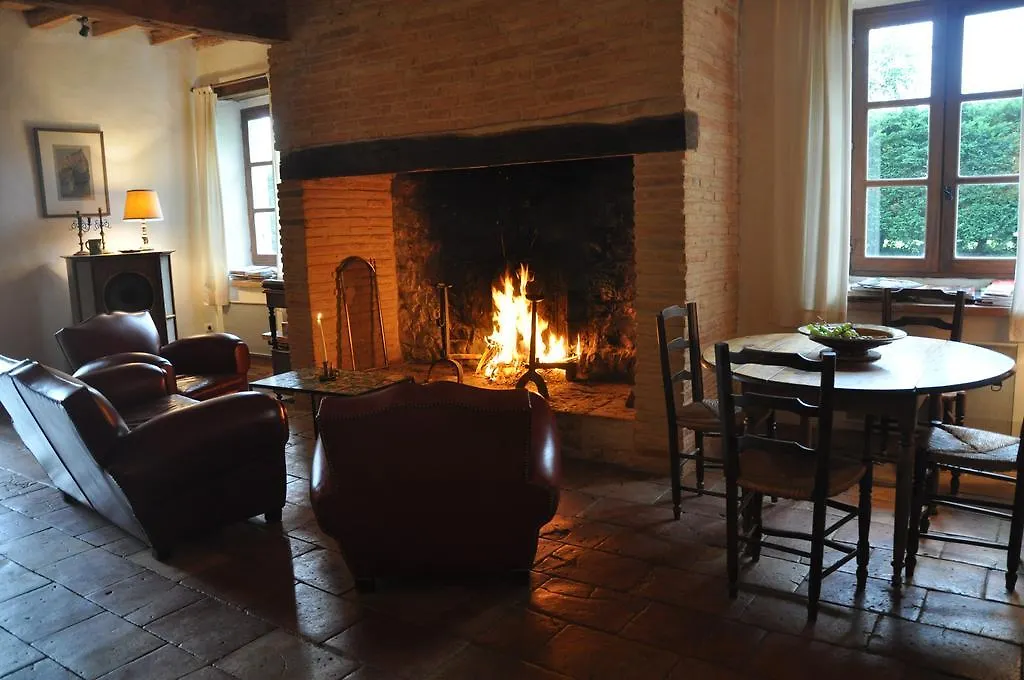 Bed and Breakfast Les Granges Tourondel à Bruniquel 0*,